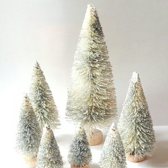 8 Mini Glittery Metallic Silver Miniature Sisal Bottle Brush Christmas Xmas Tree - Picture 1 of 2